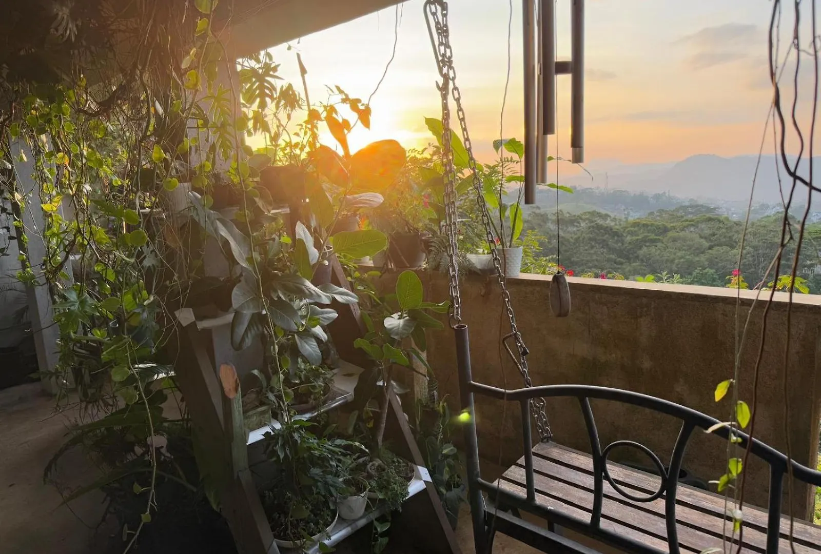 Pekoetrails Hantana Homestay Kandy Sri Lanka