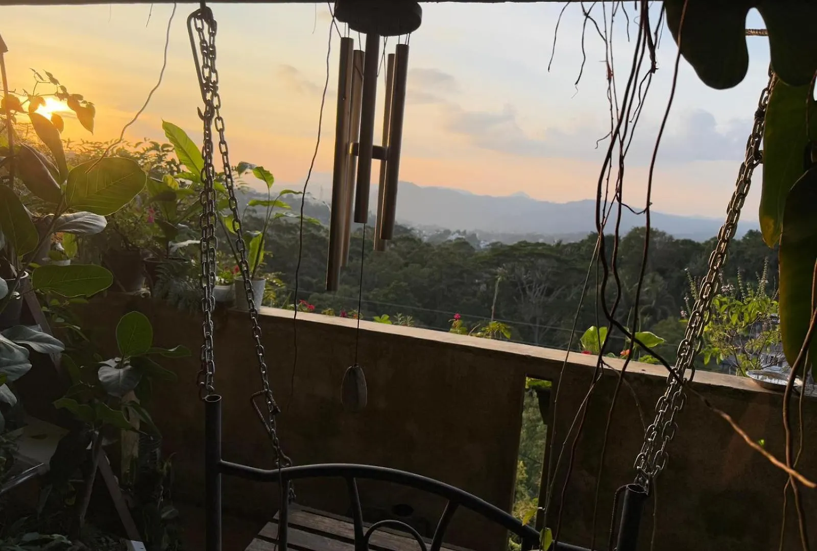 Pekoetrails Hantana Homestay Kandy